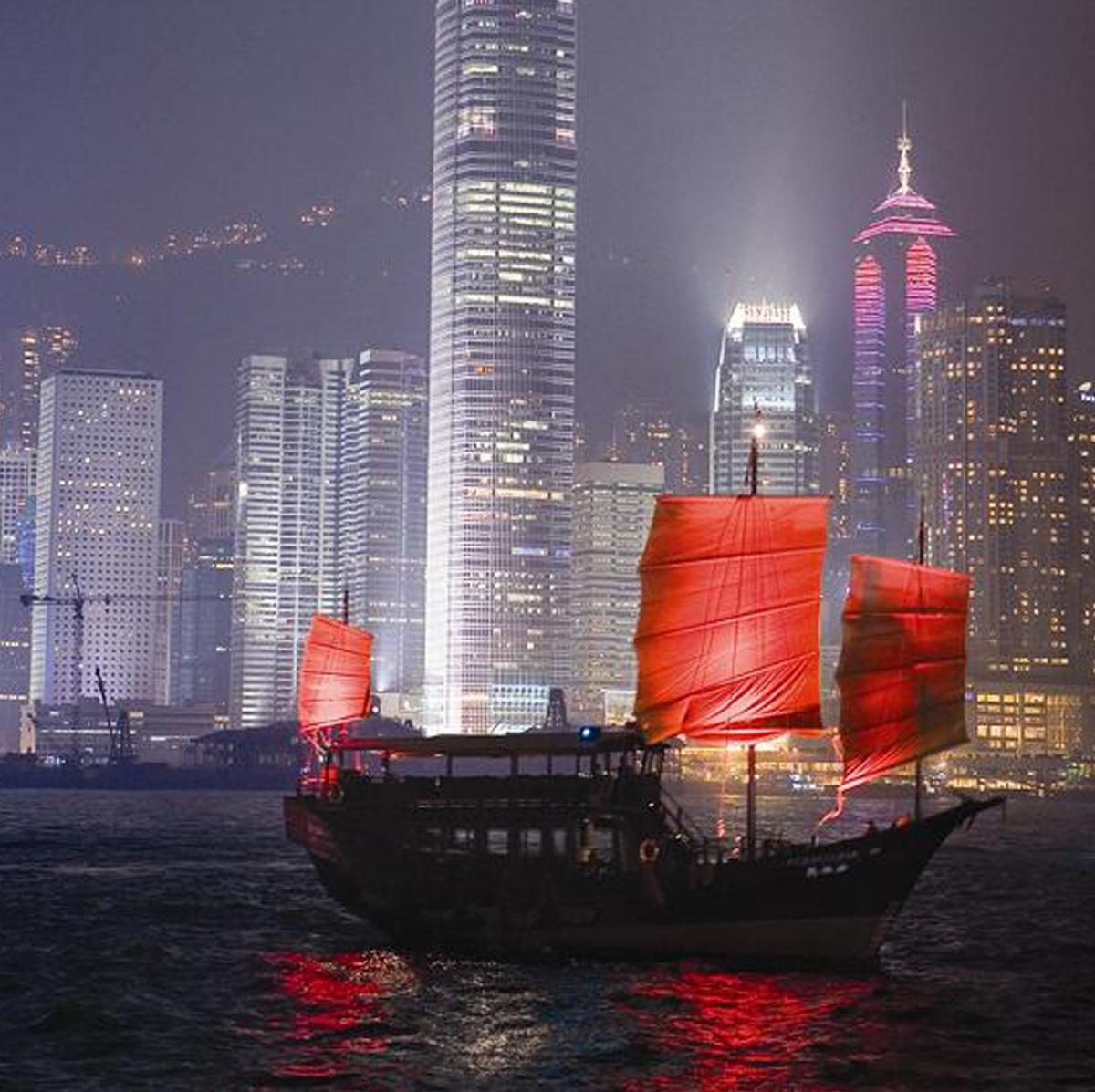 Junk in Hong Kong