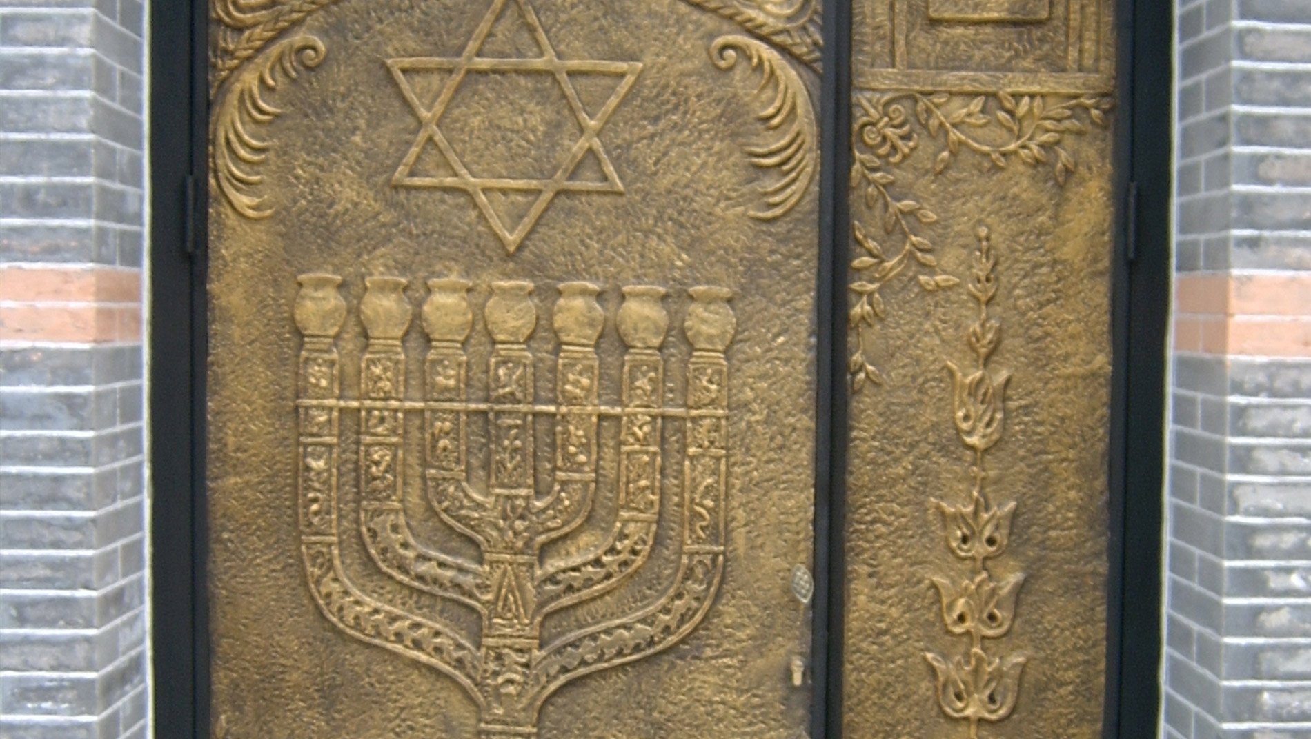 Jewish Legacy~The surprising and inspiring history of European Jewry's escape to Shanghai, fleeing the Russian revolution and the second world war, is brought to life in a tour of the neighborhood they inhabited.